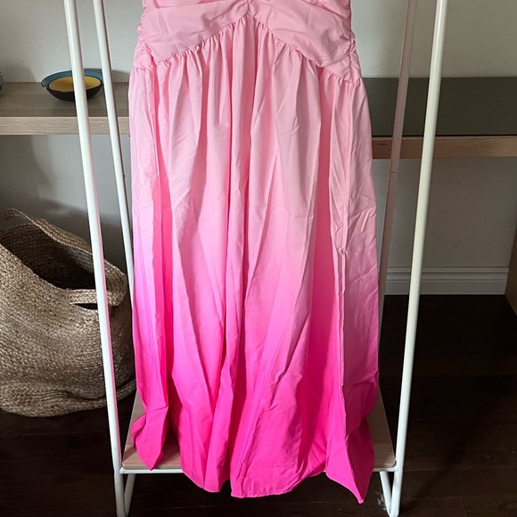 Gradient guest dress - Picture 3 of 3